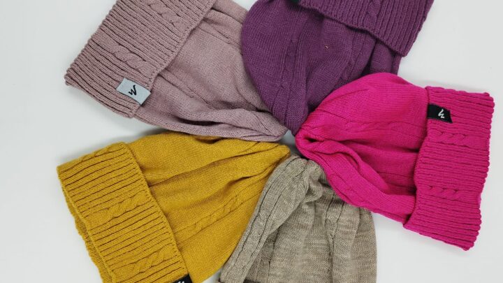 Czapka Jesienna: Twoja Lojalna Towarzyszka w Sezonie Spadających Liści