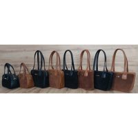 Torebeczka La Bomba Vera Pelle na ramię do ręki, Włoska skóra z zamszem Czarna SLB22XN